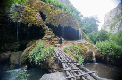 Discovering Azerbaijan's Natural Marvels: From Fire Mountains to Caspian Shores