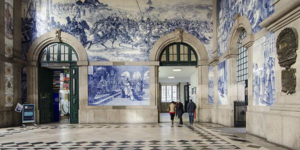 <h3>São Bento Station </h3>Famous for its stunning azulejo (tile) panels depicting Portuguese history and daily life, São Bento Station is a must-see for art and history enthusiasts. The intricate blue-and-white tiles cover the station's walls and create a breathtaking visual experience.